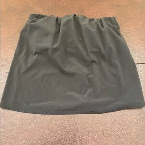 VUORI Strapless Top With Built In Bra in Black Size XS